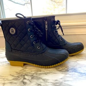 Black Tommy Hilfiger duck boots
